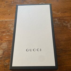 Gucci box